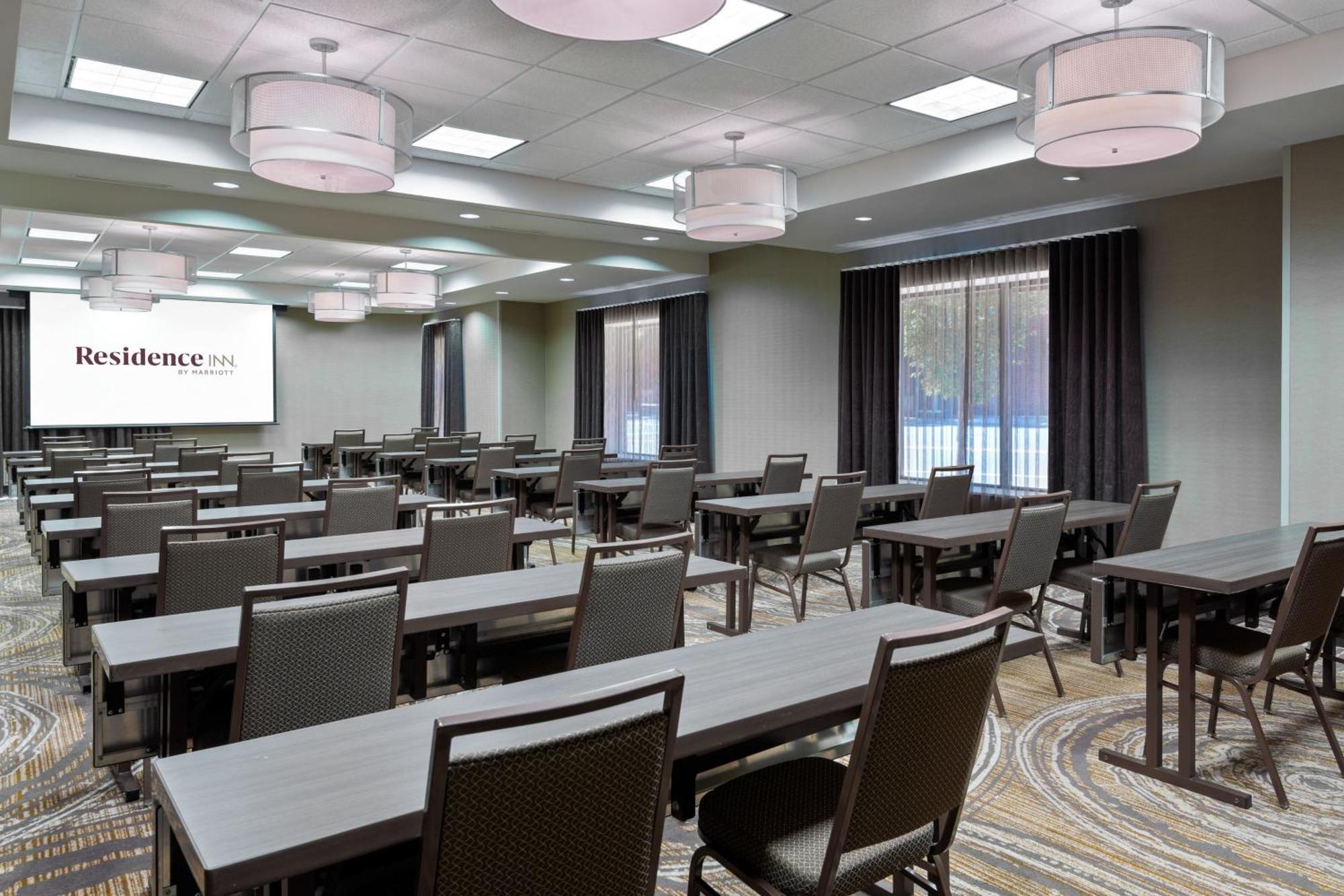 Residence Inn By Marriott Charlottesville Downtown Екстериор снимка