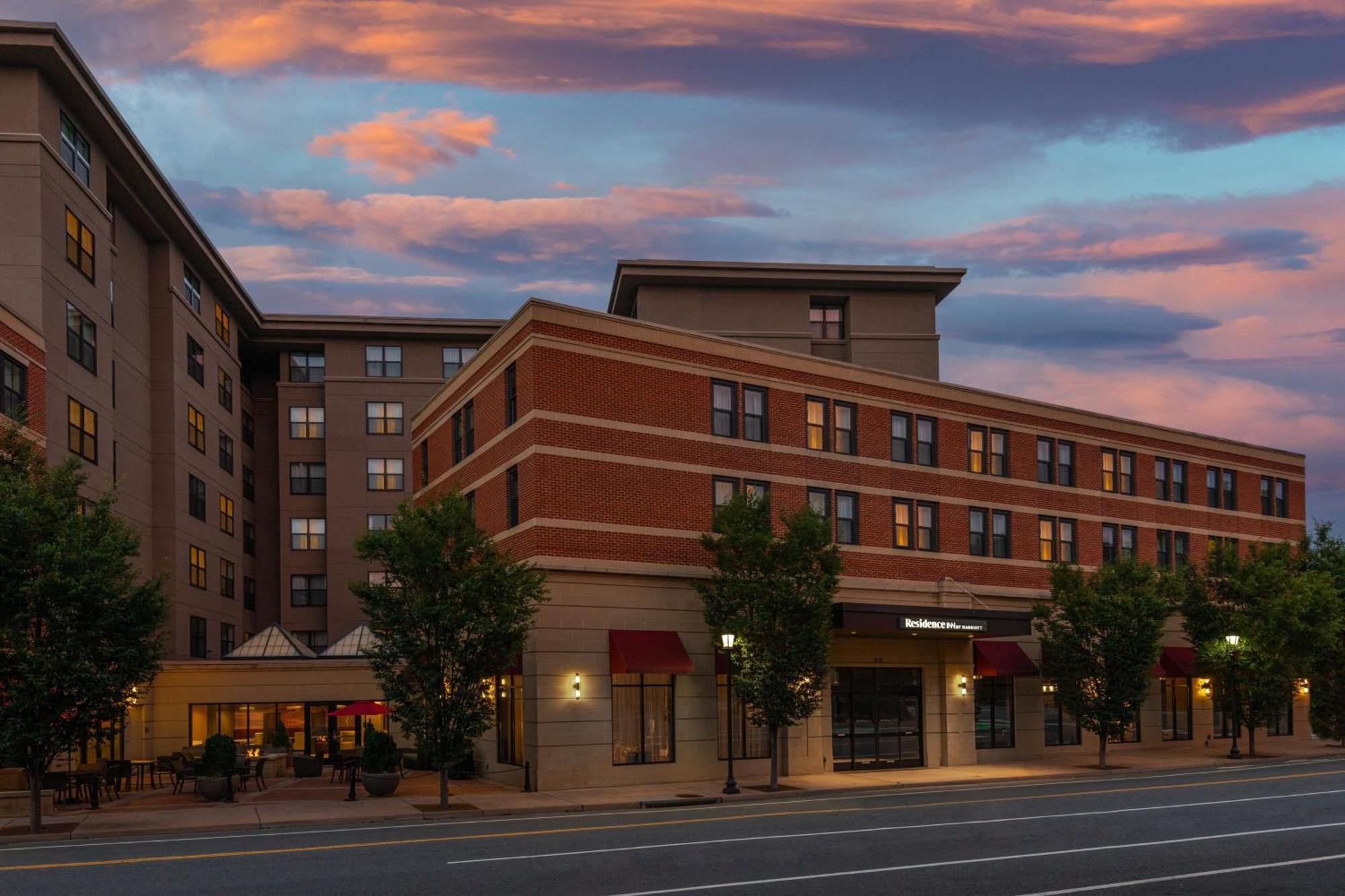 Residence Inn By Marriott Charlottesville Downtown Екстериор снимка