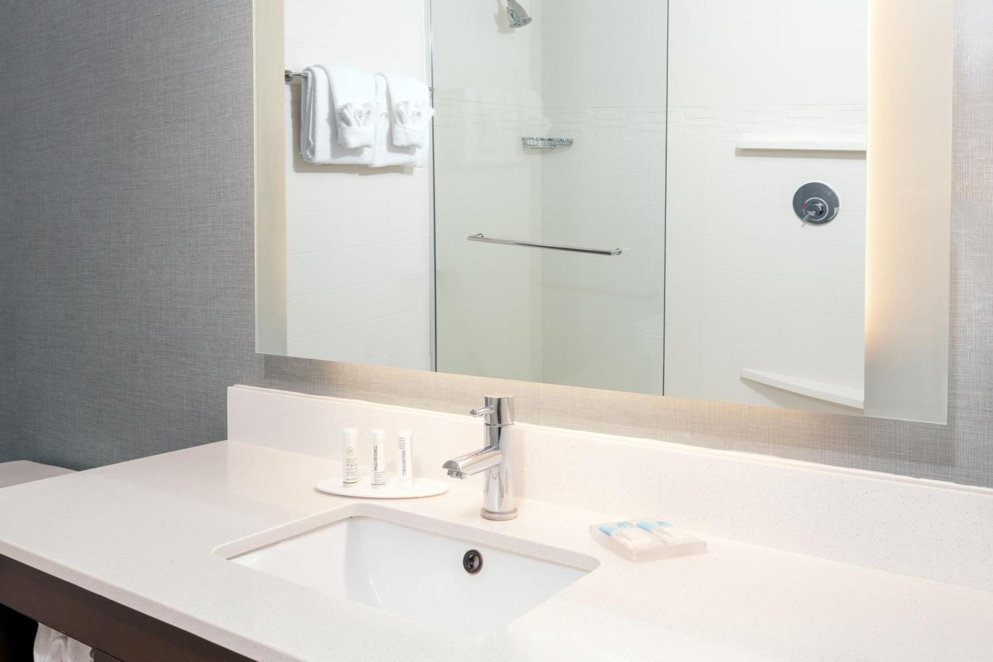 Residence Inn By Marriott Charlottesville Downtown Екстериор снимка