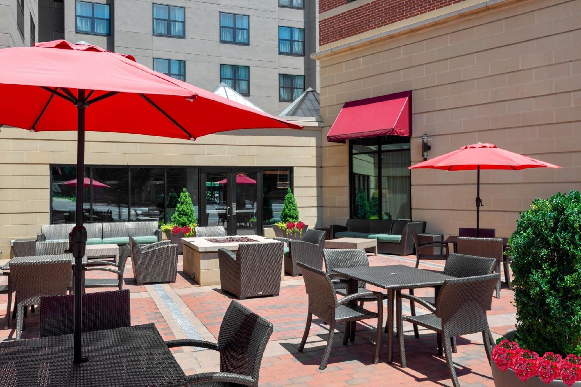 Residence Inn By Marriott Charlottesville Downtown Екстериор снимка
