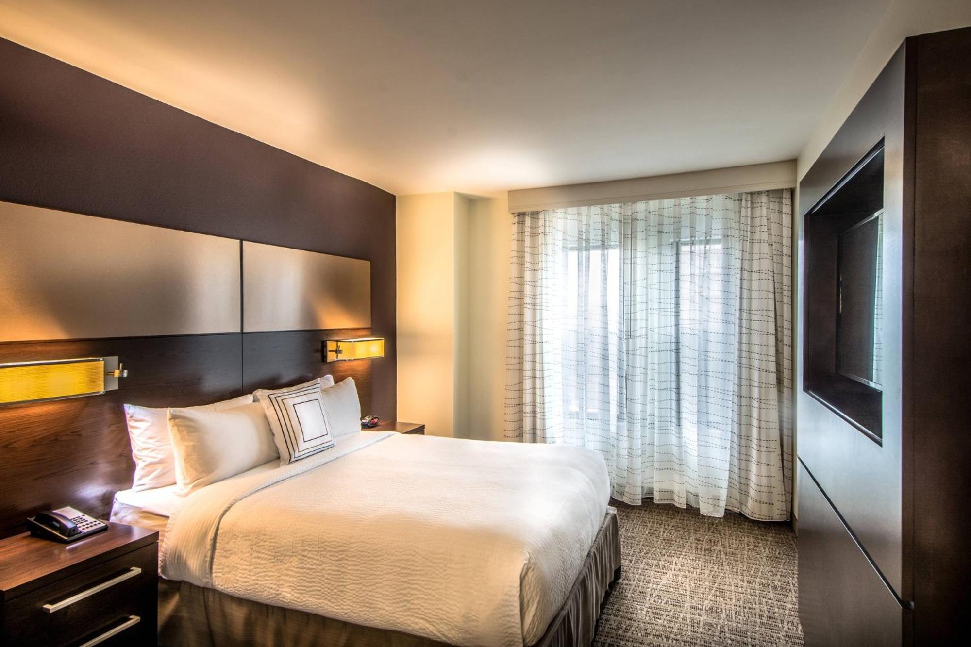 Residence Inn By Marriott Charlottesville Downtown Екстериор снимка