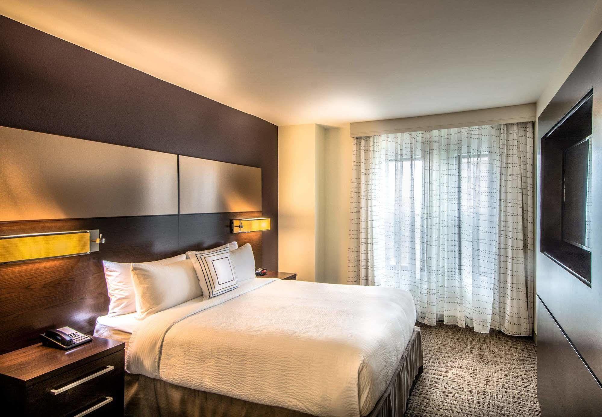 Residence Inn By Marriott Charlottesville Downtown Екстериор снимка