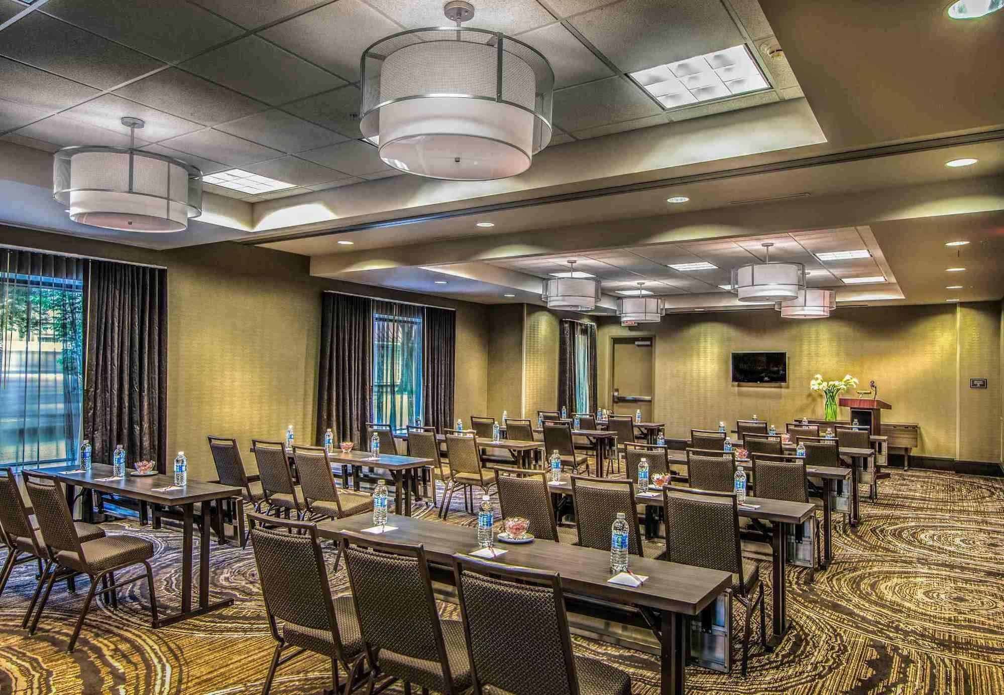 Residence Inn By Marriott Charlottesville Downtown Екстериор снимка